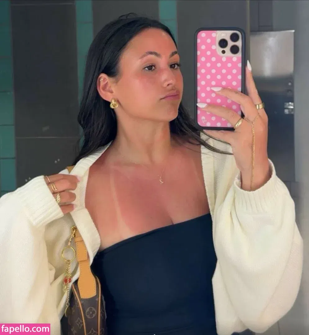 Zoe Ferguson Onlyfans Photo Gallery 