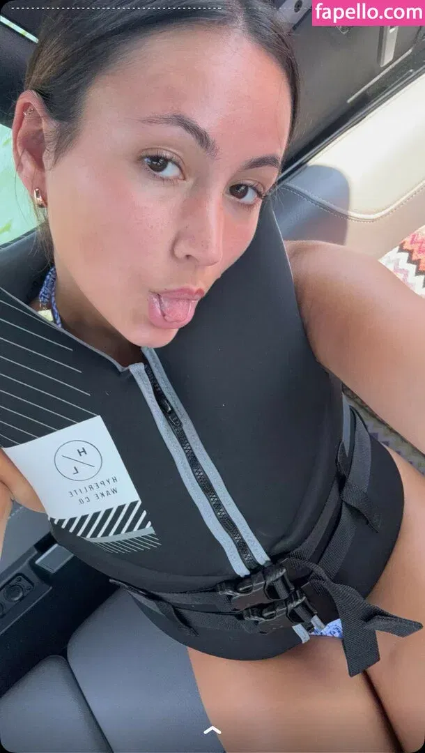 Zoe Ferguson Onlyfans Photo Gallery 