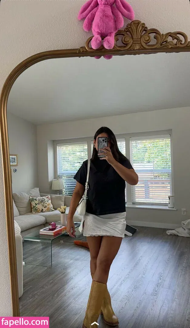 Zoe Ferguson Onlyfans Photo Gallery 