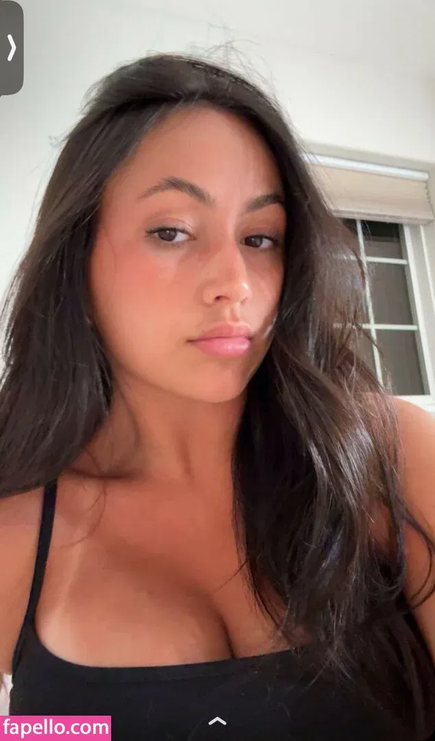 Zoe Ferguson Onlyfans Photo Gallery 