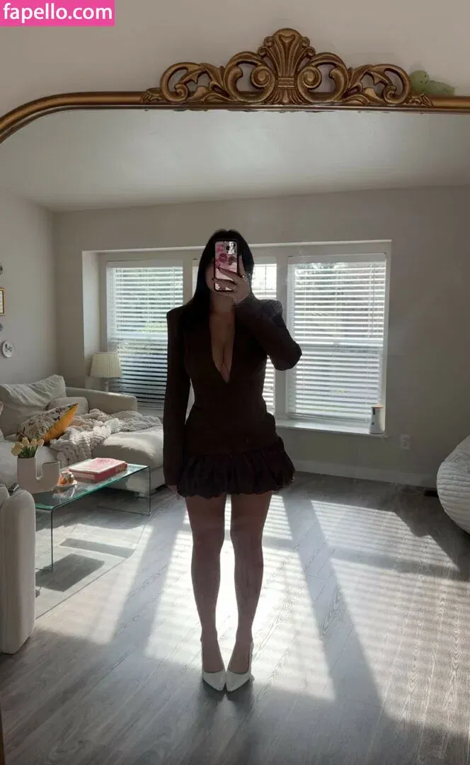 Zoe Ferguson Onlyfans Photo Gallery 