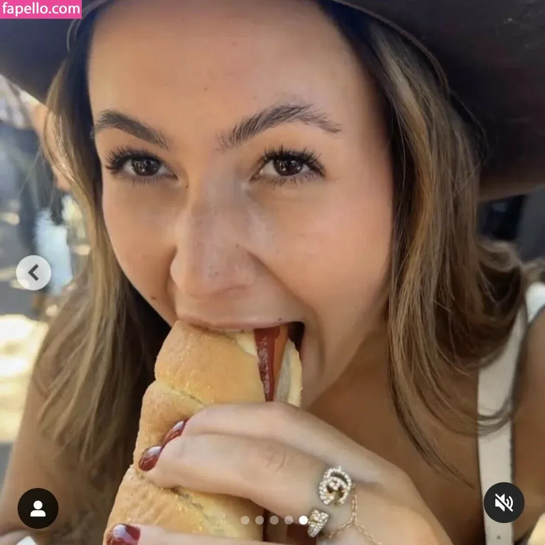 Zoe Ferguson Onlyfans Photo Gallery 