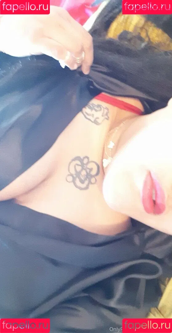 sinwithkim Onlyfans Photo Gallery 