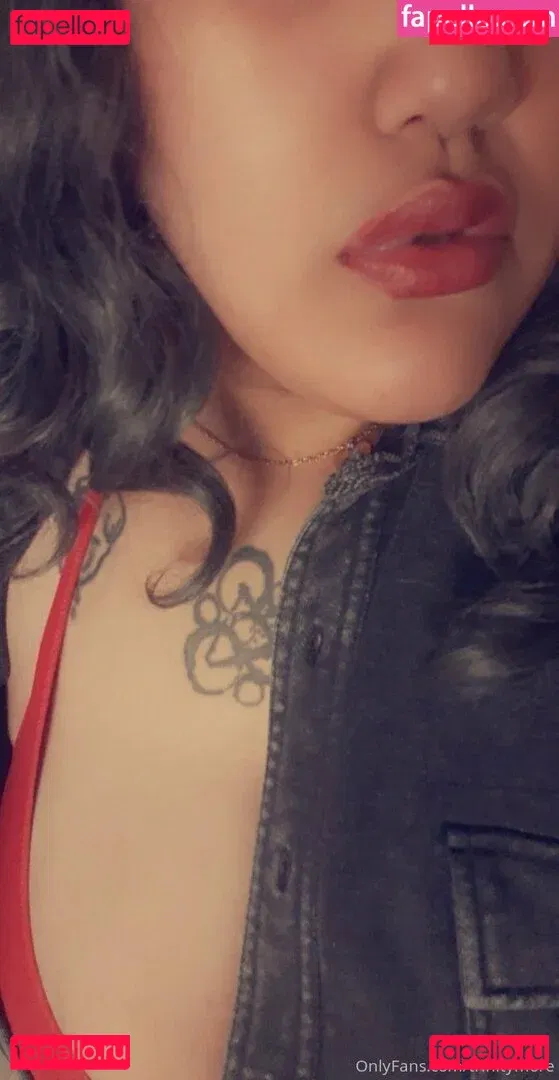 sinwithkim Onlyfans Photo Gallery 