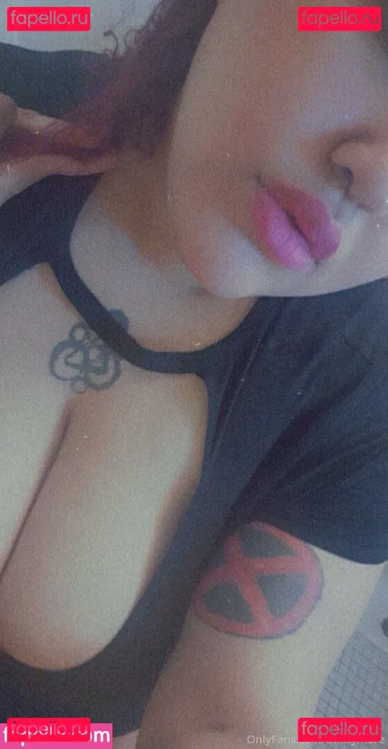 sinwithkim Onlyfans Photo Gallery 