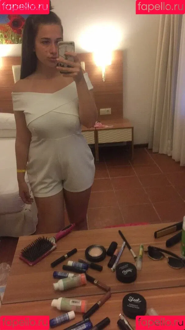 Chloe Carter Onlyfans Photo Gallery 
