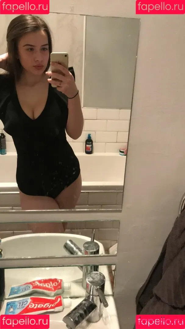 Chloe Carter Onlyfans Photo Gallery 