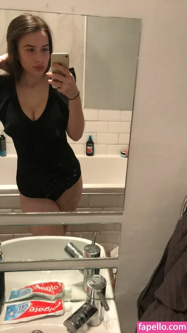 Chloe Carter Onlyfans Photo Gallery 