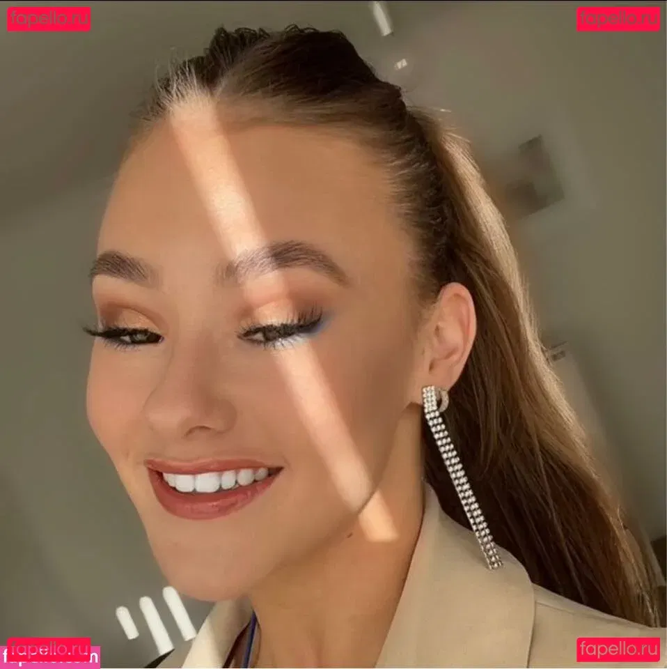 Sydney Etherington Onlyfans Photo Gallery 