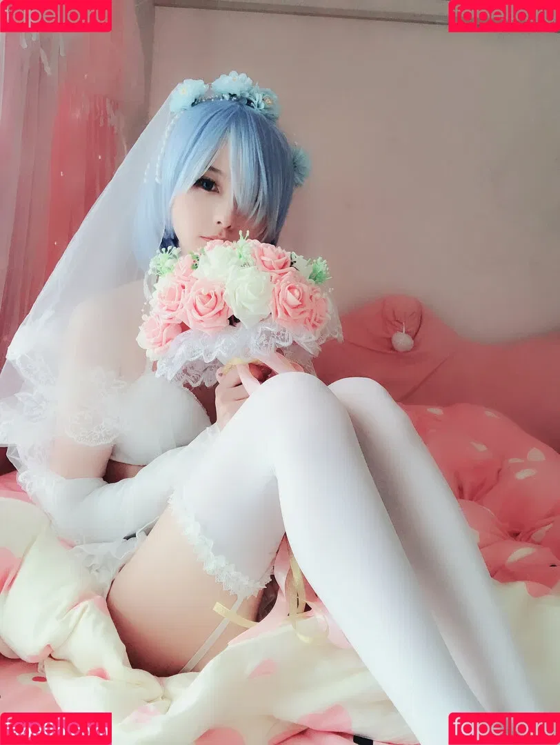Misa呆呆 Onlyfans Photo Gallery 