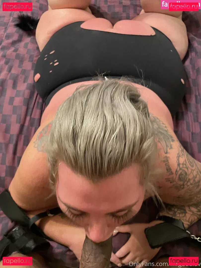 mrguudluv Onlyfans Photo Gallery 