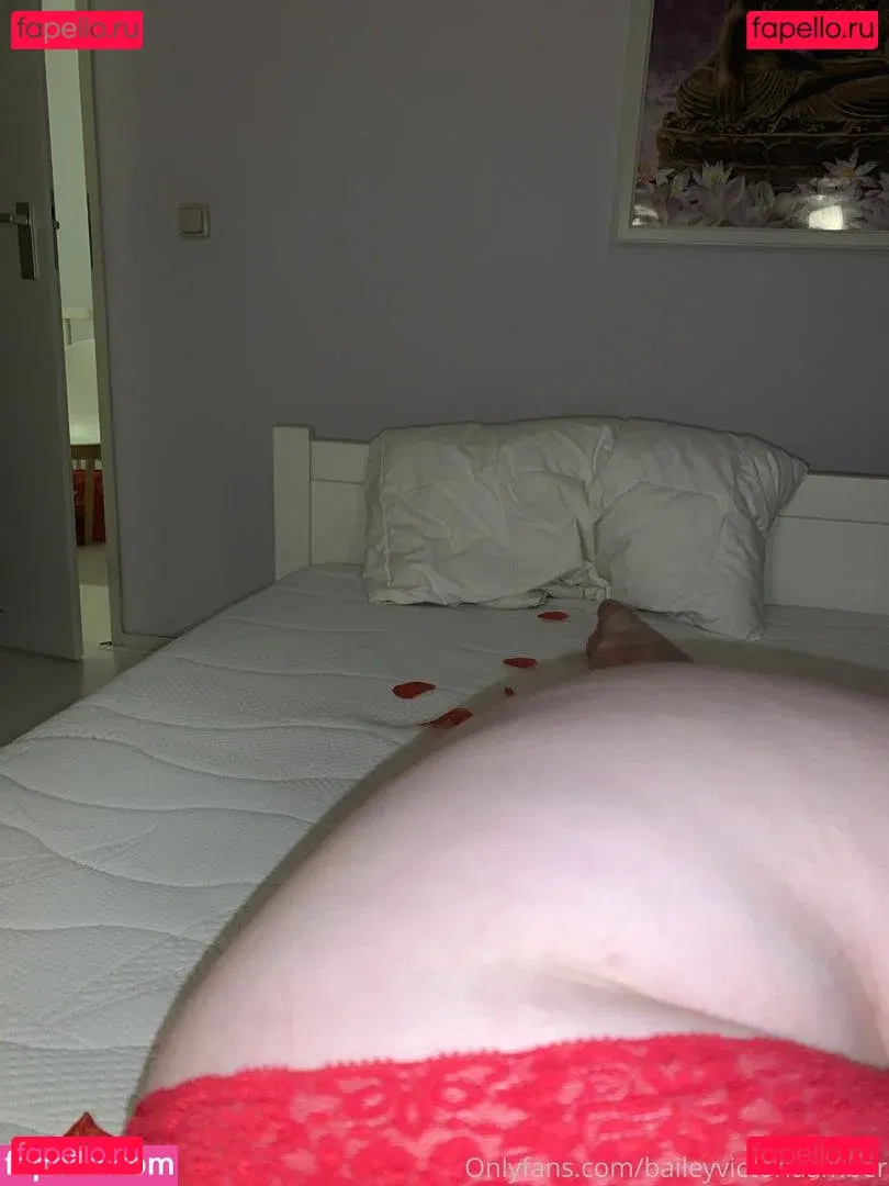 victoria_kellyy Onlyfans Photo Gallery 