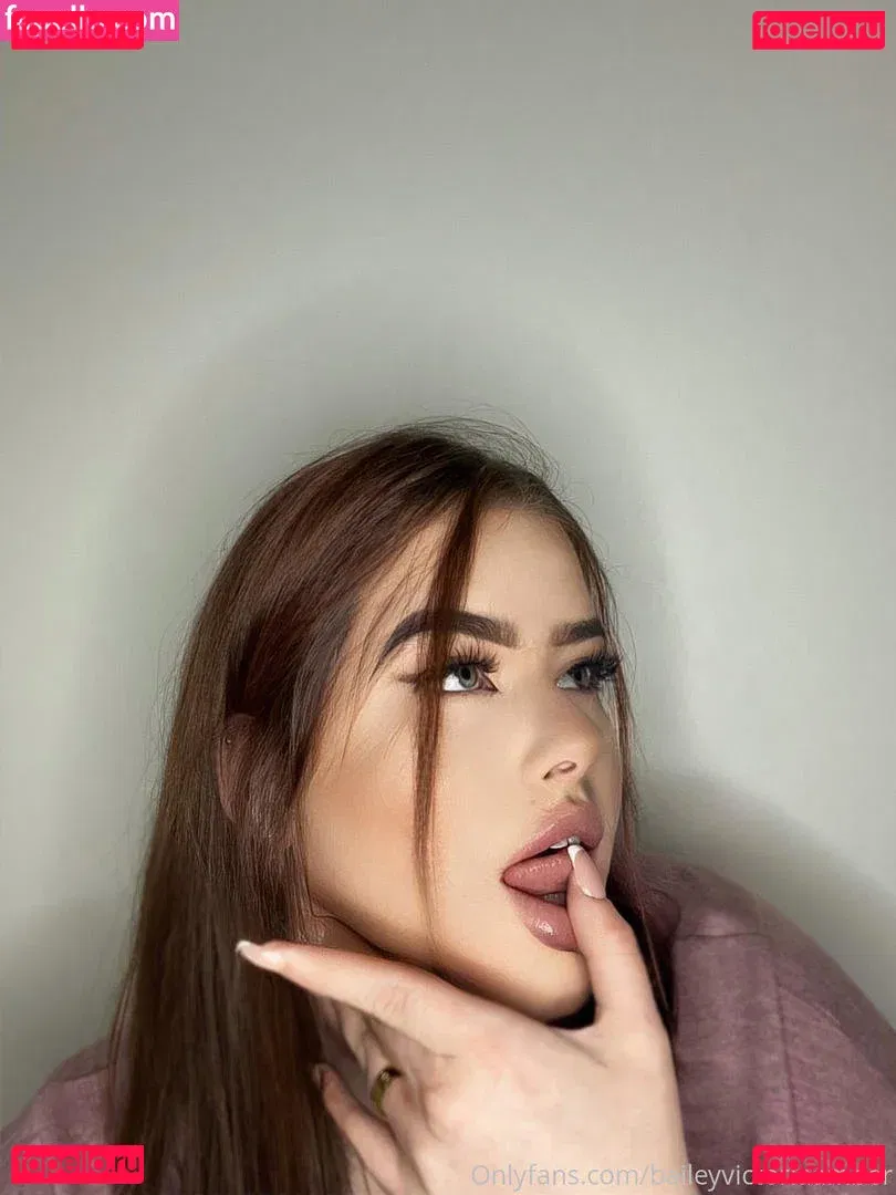 victoria_kellyy Onlyfans Photo Gallery 