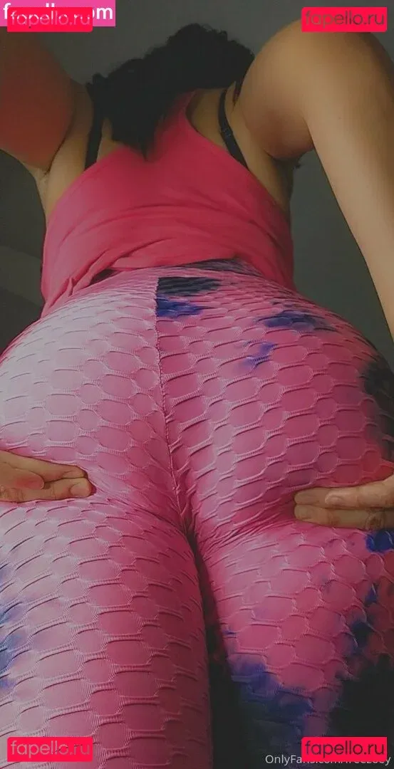 freezoey Onlyfans Photo Gallery 