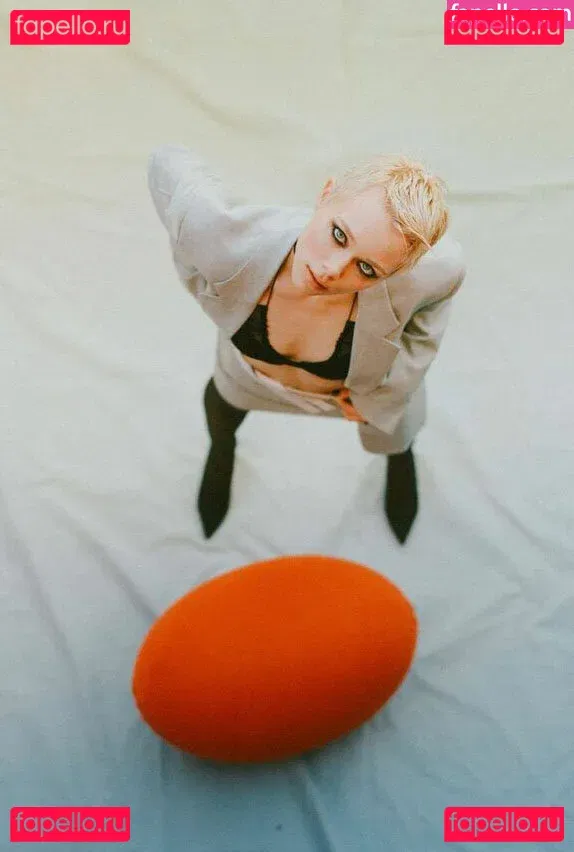 Ivanna Sakhno Onlyfans Photo Gallery 