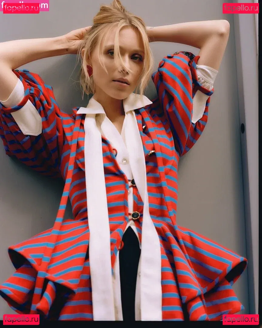 Ivanna Sakhno Onlyfans Photo Gallery 