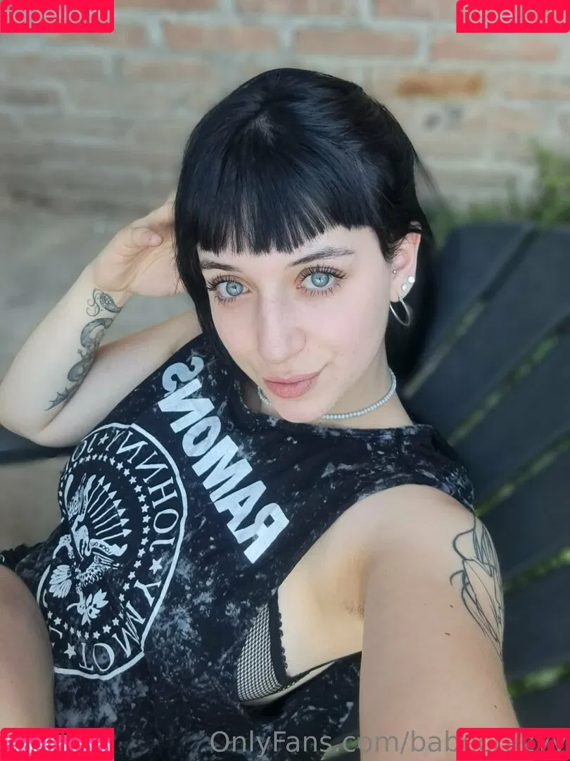 babecrazyy Onlyfans Photo Gallery 