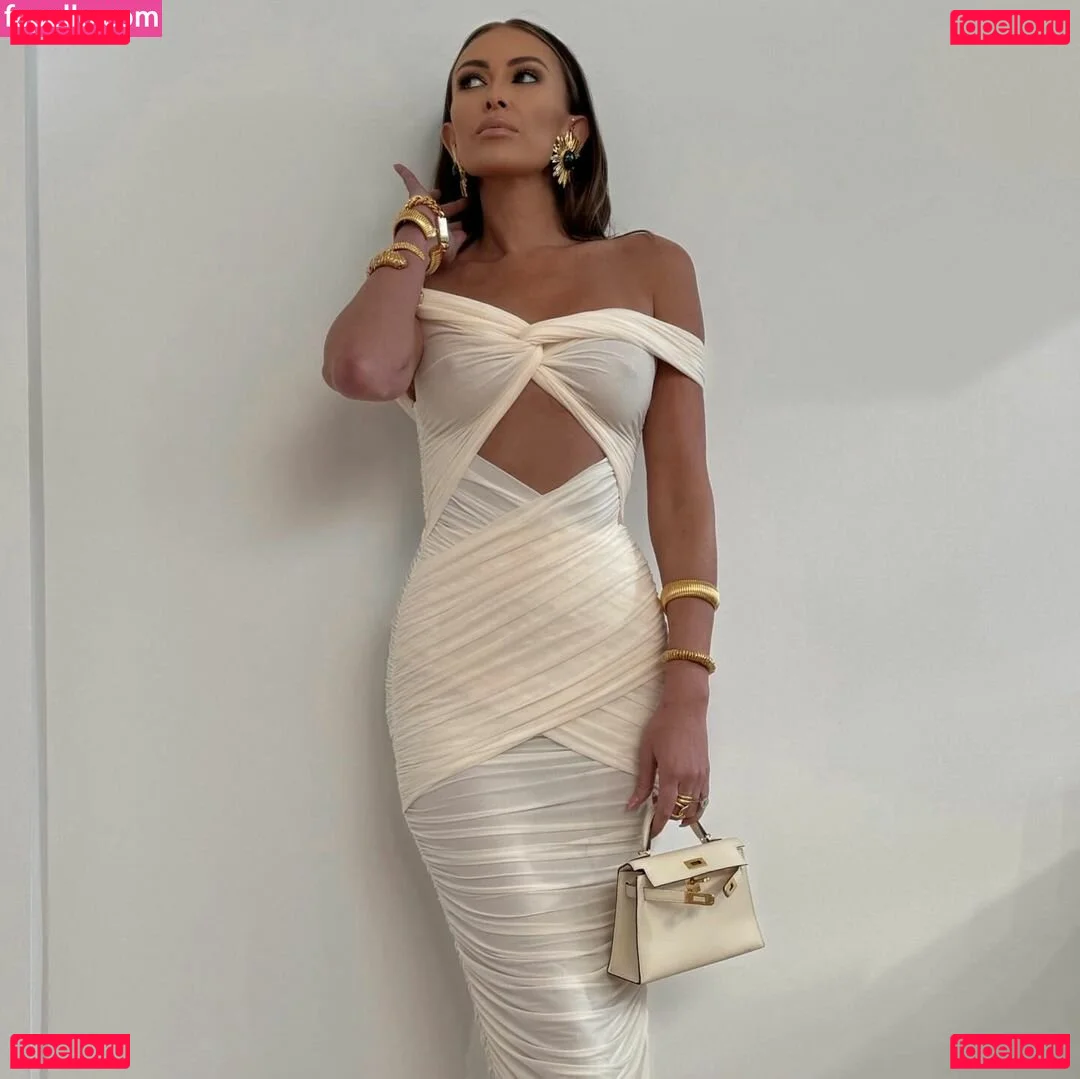 Paulina Gretzky Onlyfans Photo Gallery 