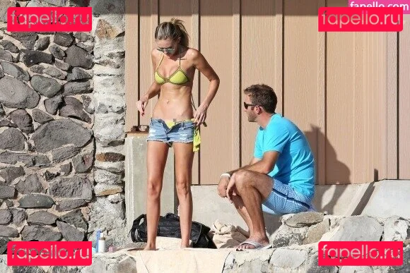 Paulina Gretzky Onlyfans Photo Gallery 