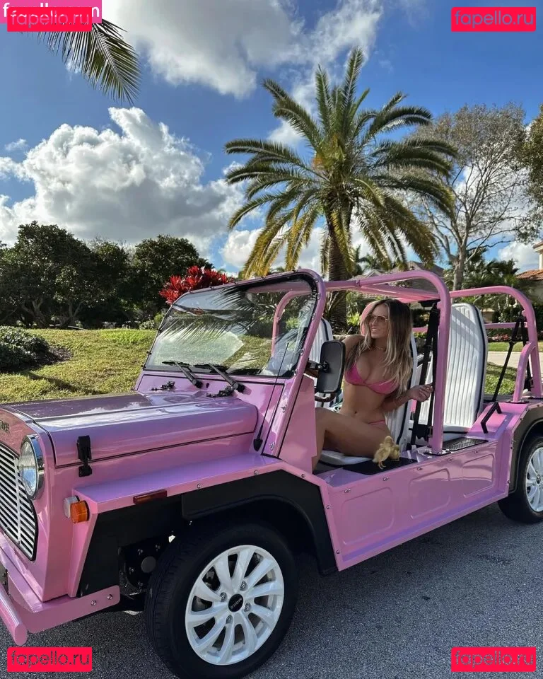 Paulina Gretzky Onlyfans Photo Gallery 