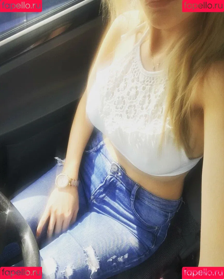Kalina Balimezova Onlyfans Photo Gallery 
