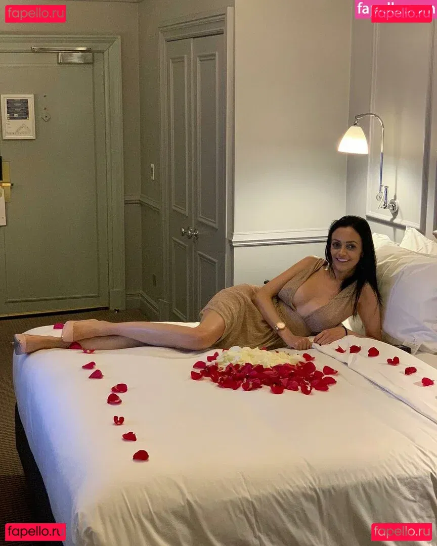 Kalina Balimezova Onlyfans Photo Gallery 