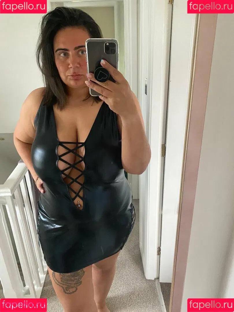 Kcupsbrunette Onlyfans Photo Gallery 