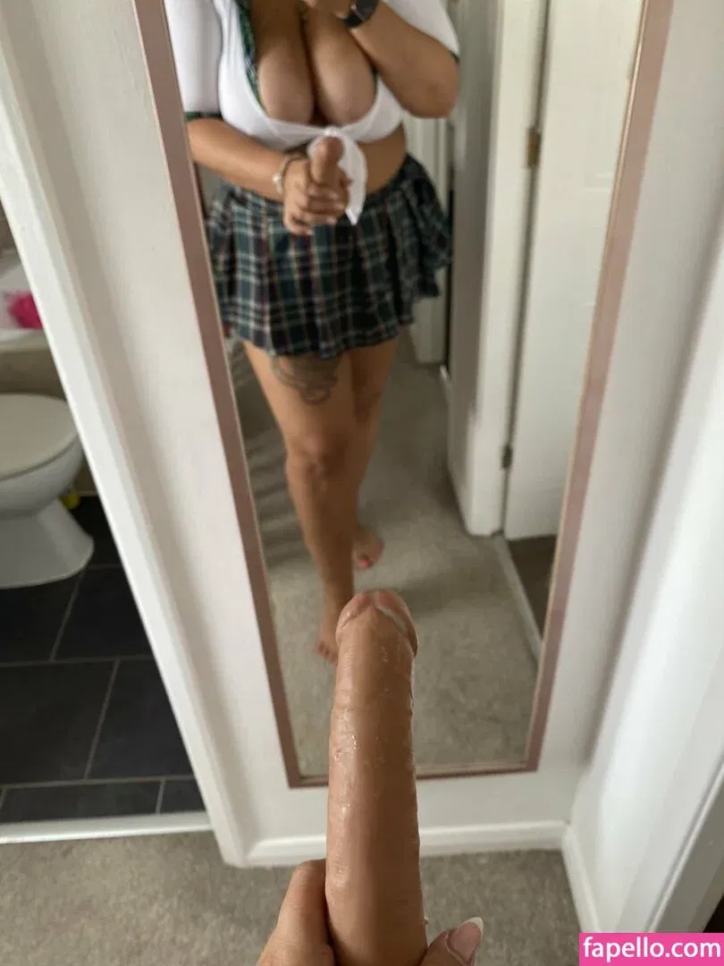 Kcupsbrunette Onlyfans Photo Gallery 