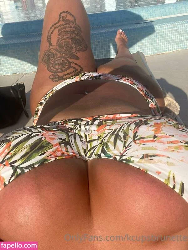 Kcupsbrunette Onlyfans Photo Gallery 