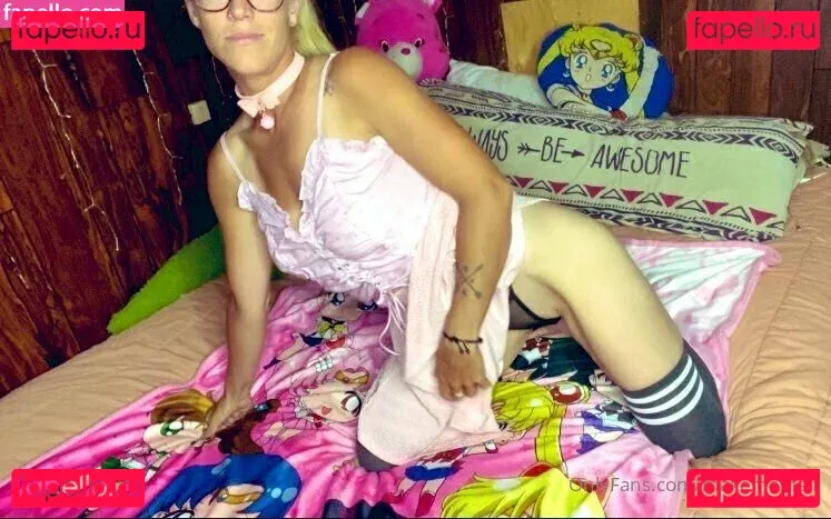 makememelt Onlyfans Photo Gallery 