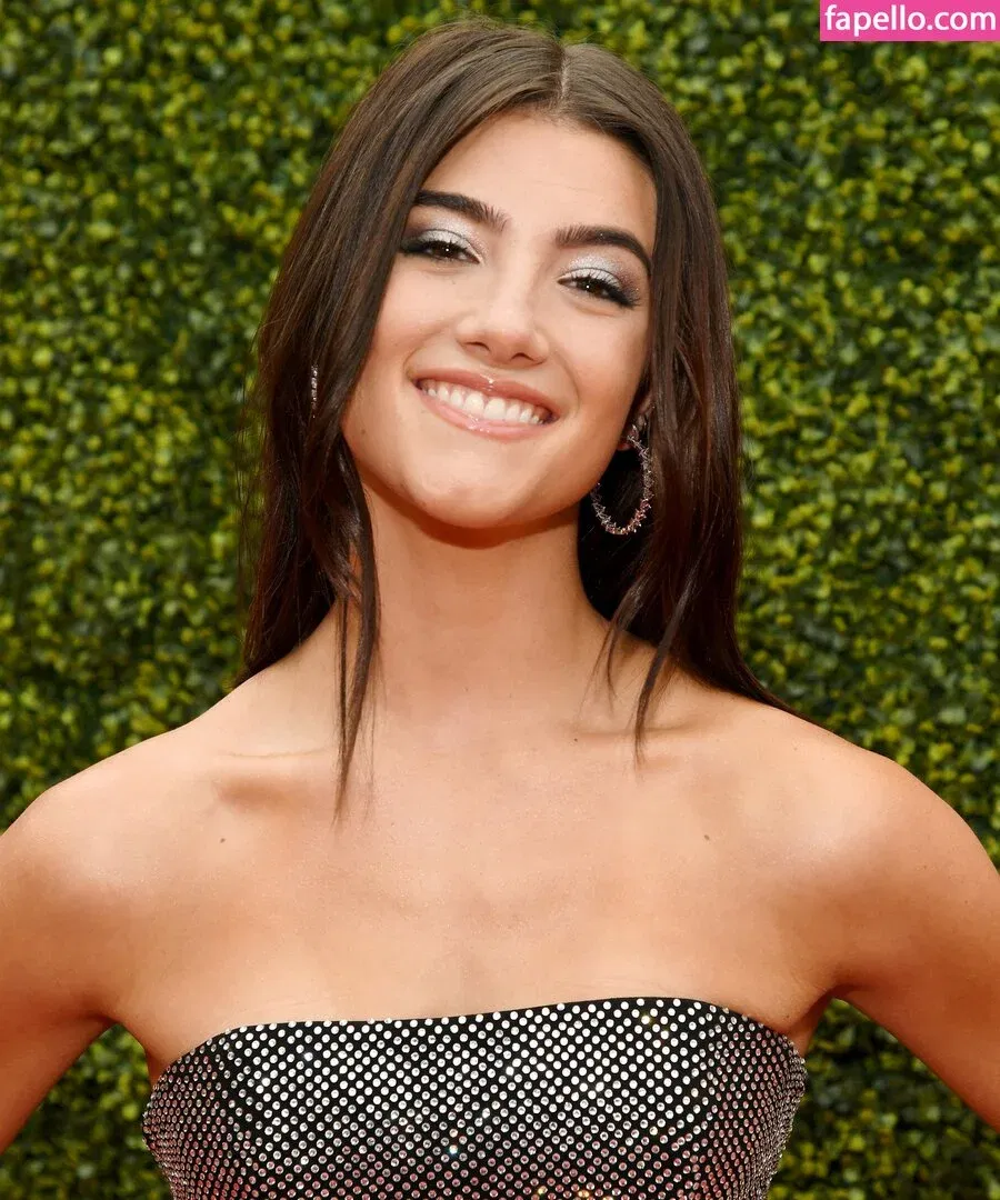 charli Onlyfans Photo Gallery 