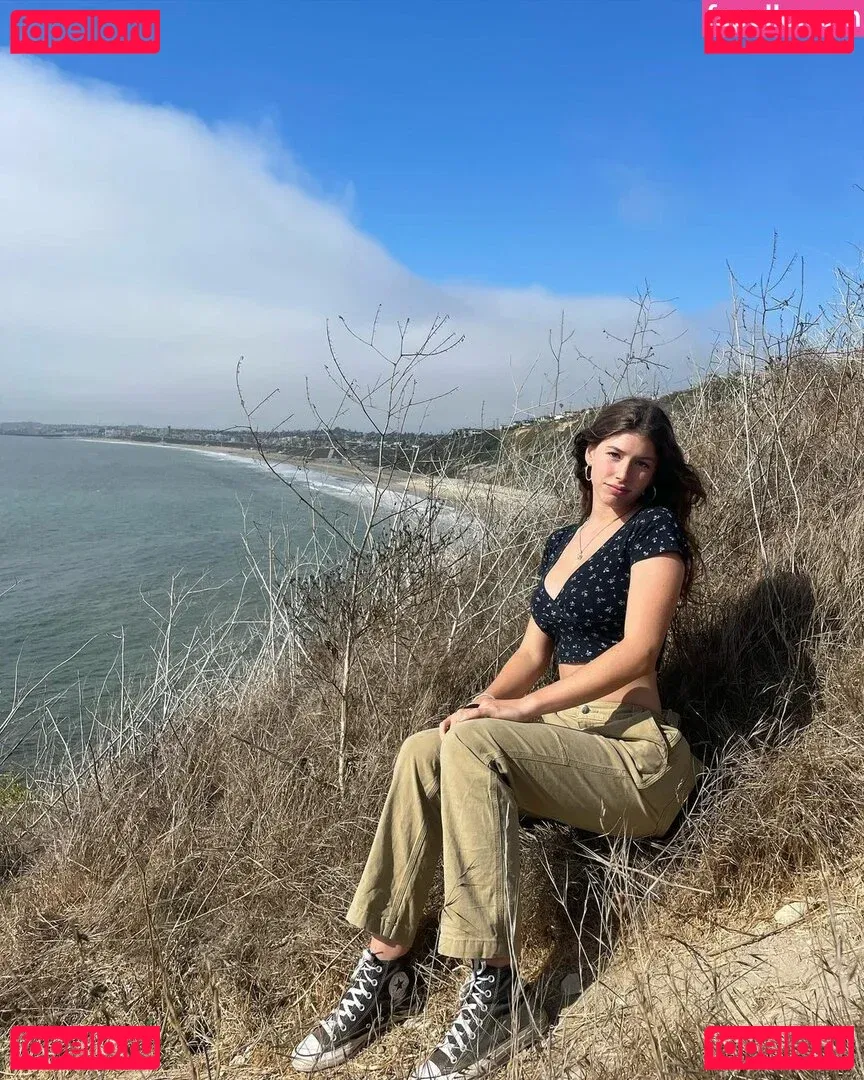 Angelina Grace Onlyfans Photo Gallery 