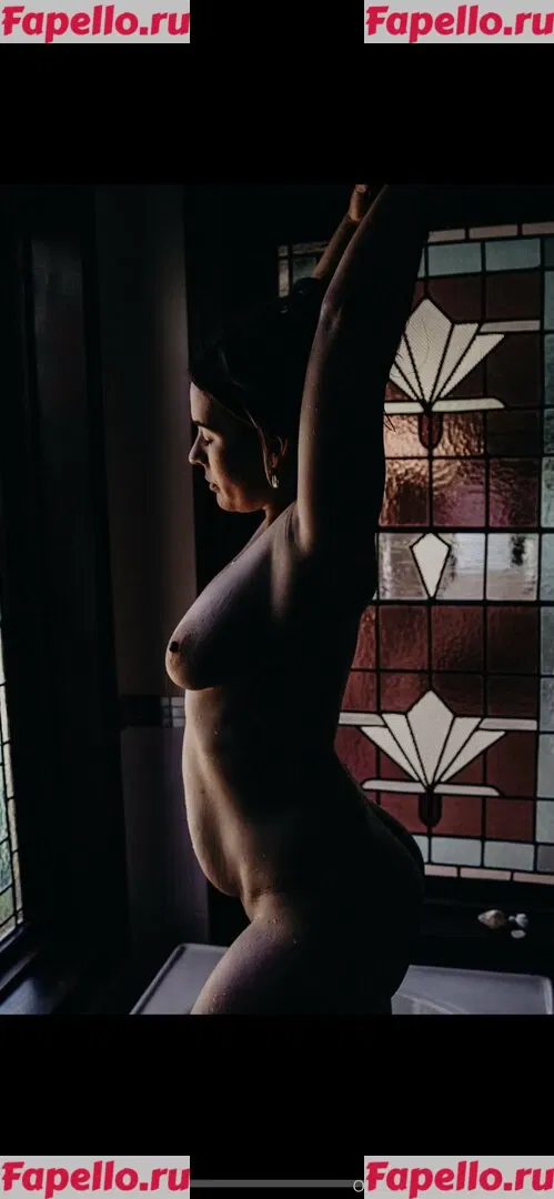 itslucybanks Onlyfans Photo Gallery 