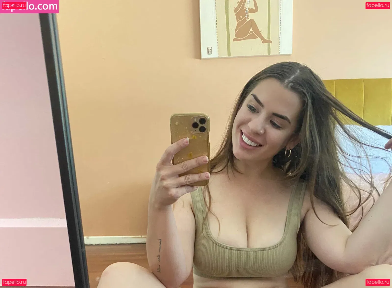 itslucybanks Onlyfans Photo Gallery 