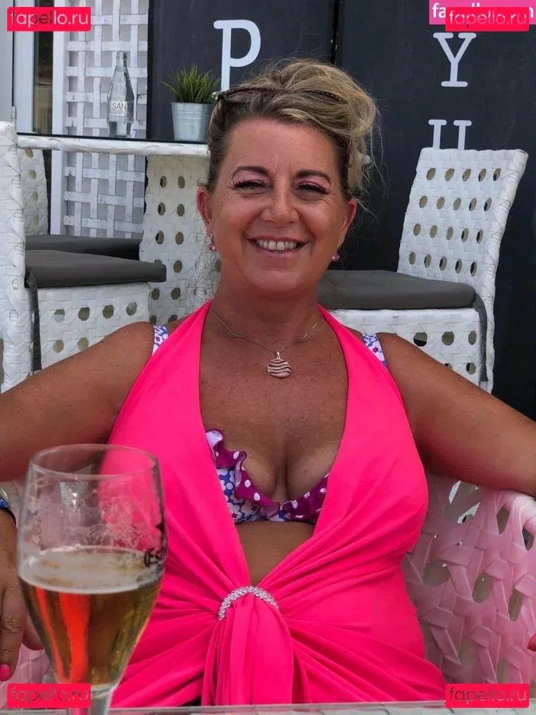 Queenmilfy Onlyfans Photo Gallery 