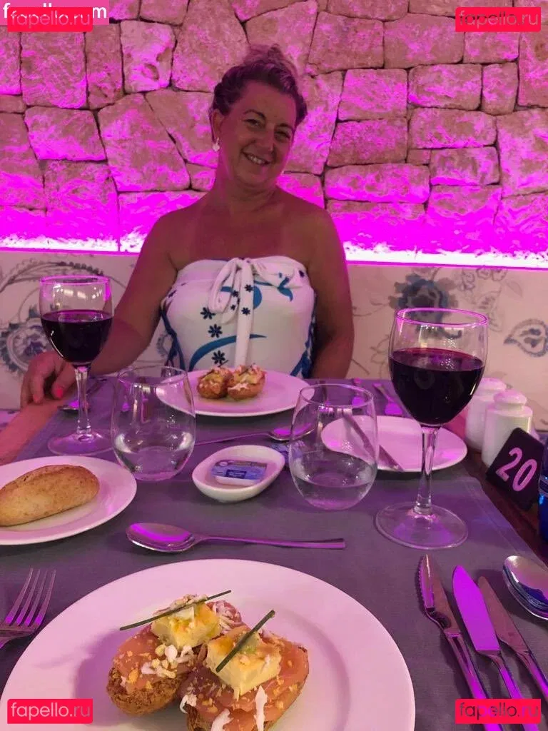 Queenmilfy Onlyfans Photo Gallery 