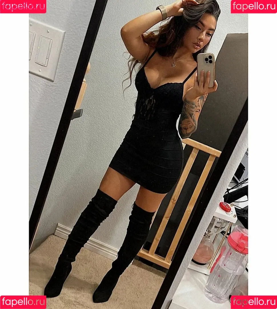 Theegoldenrose Onlyfans Photo Gallery 