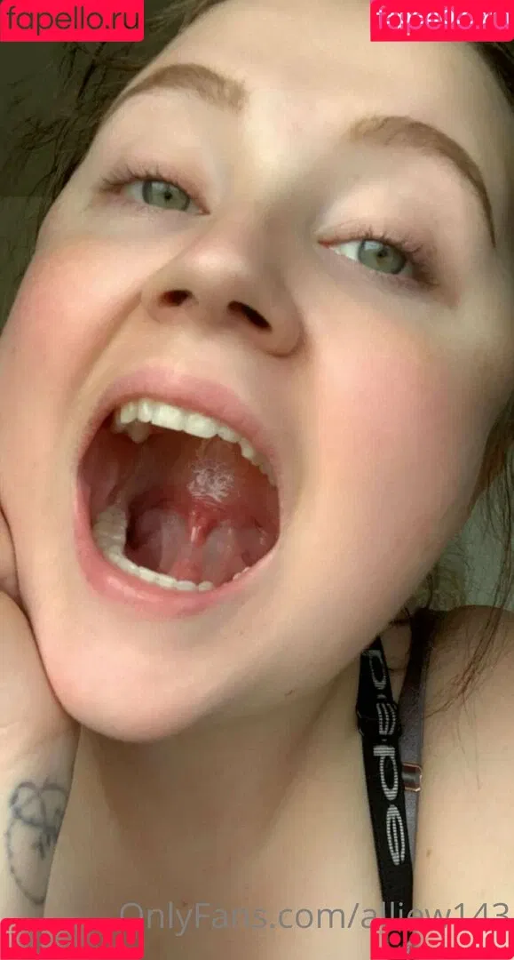 toxicallietongue Onlyfans Photo Gallery 