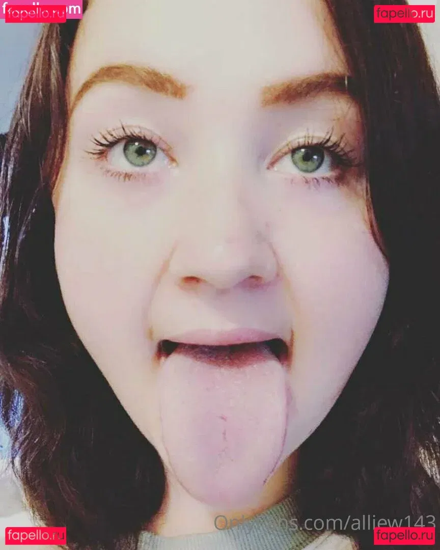 toxicallietongue Onlyfans Photo Gallery 