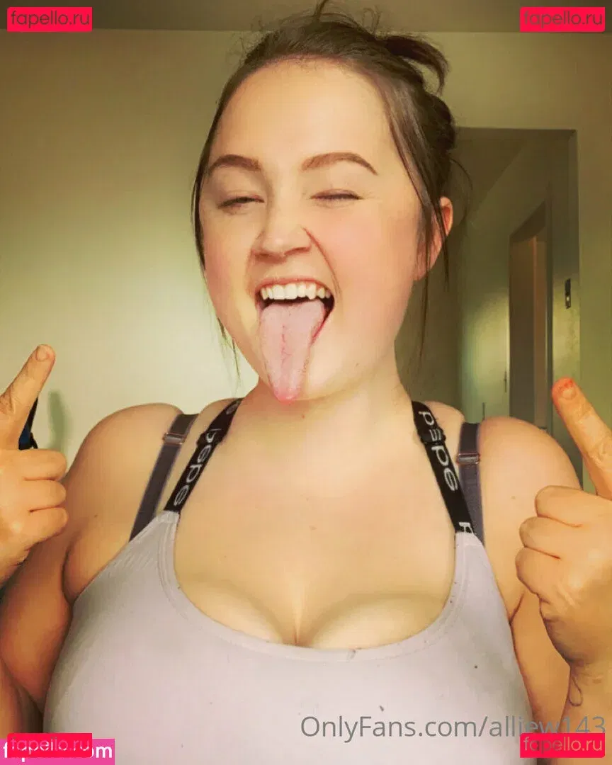 toxicallietongue Onlyfans Photo Gallery 