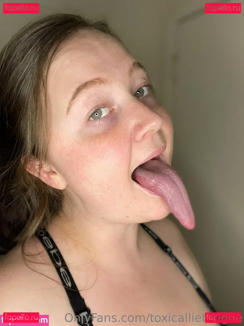 toxicallietongue Onlyfans Photo Gallery 