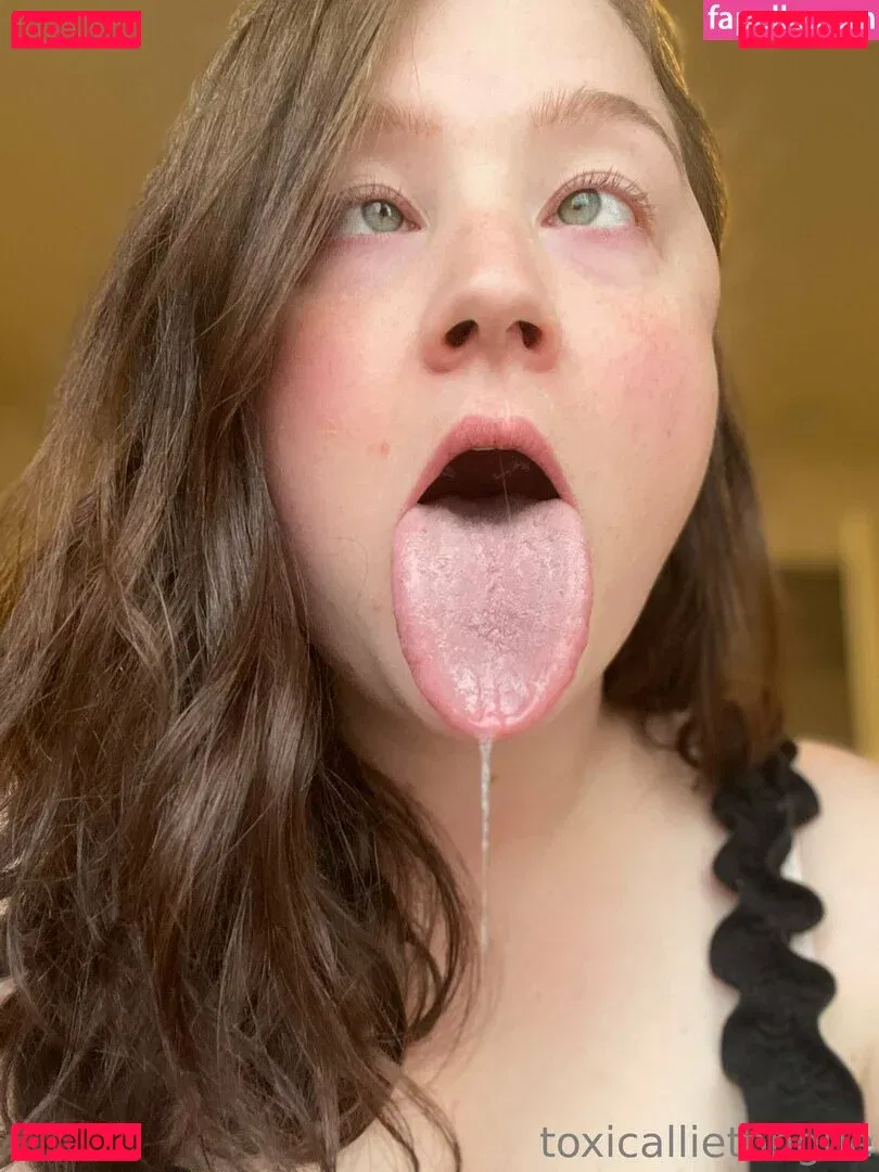 toxicallietongue Onlyfans Photo Gallery 
