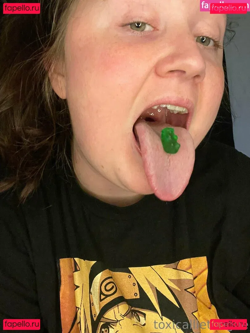 toxicallietongue Onlyfans Photo Gallery 