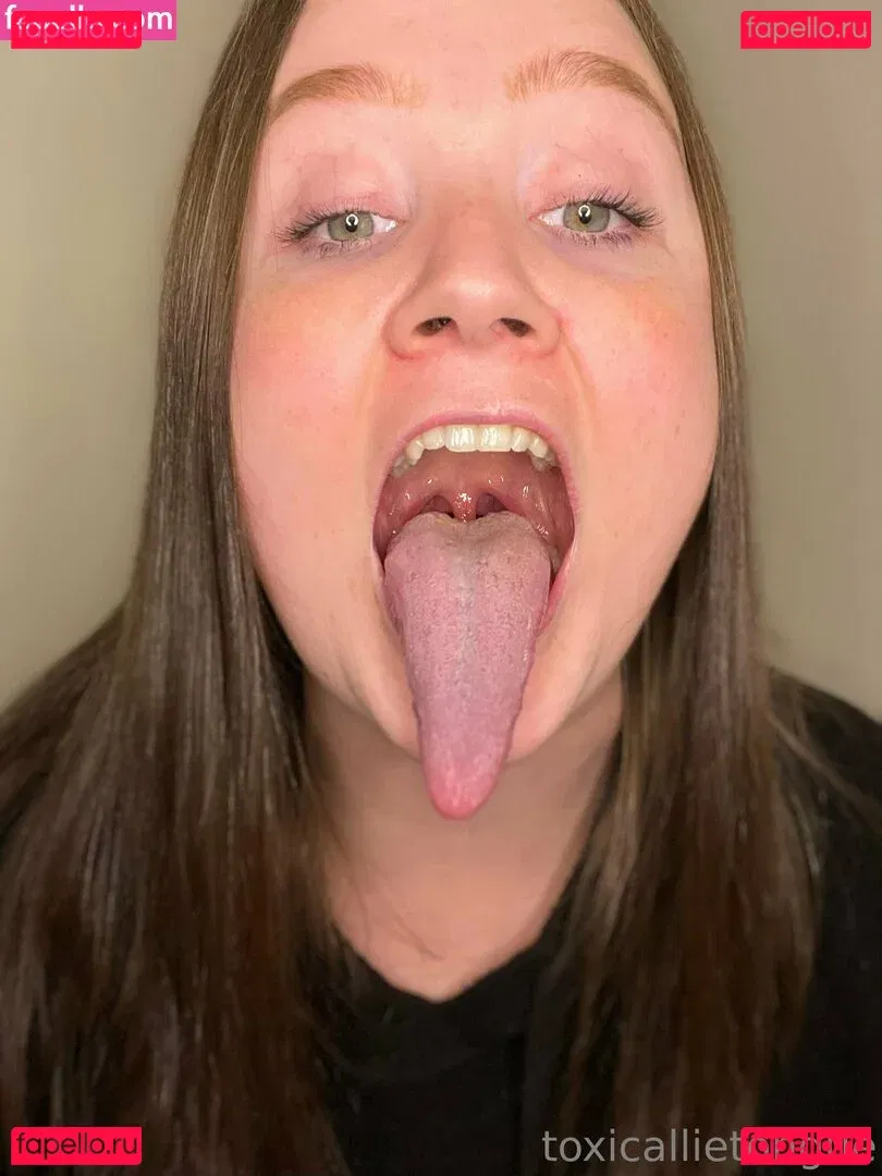 toxicallietongue Onlyfans Photo Gallery 