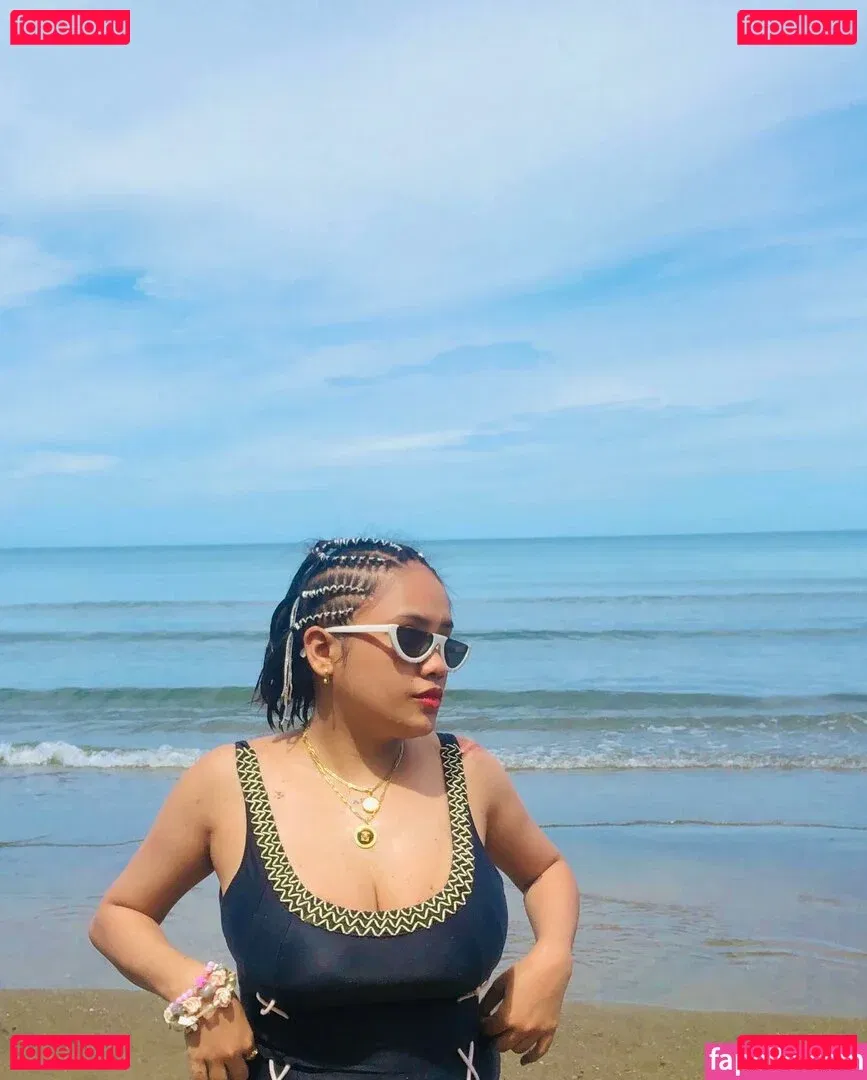 Joycen Artus Onlyfans Photo Gallery 