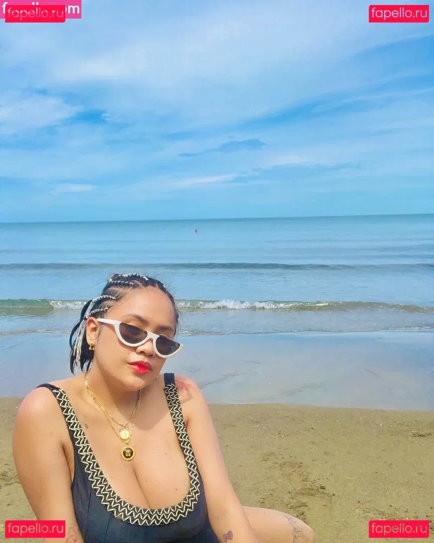 Joycen Artus Onlyfans Photo Gallery 