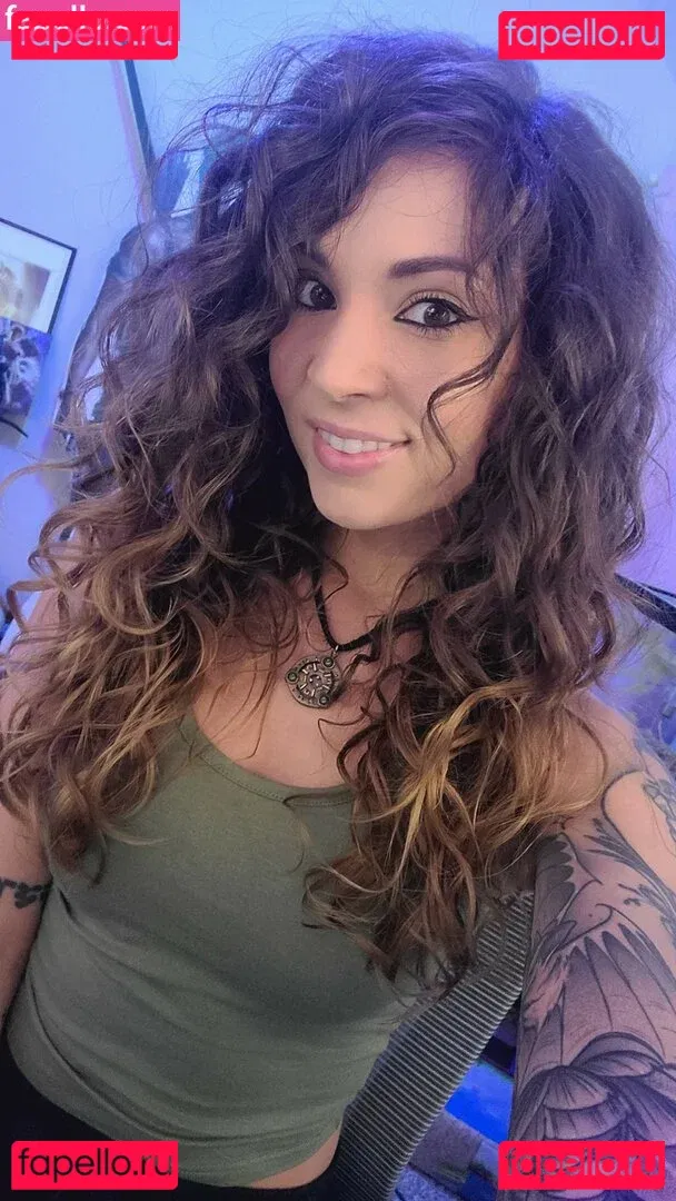 MelonieMac Onlyfans Photo Gallery 