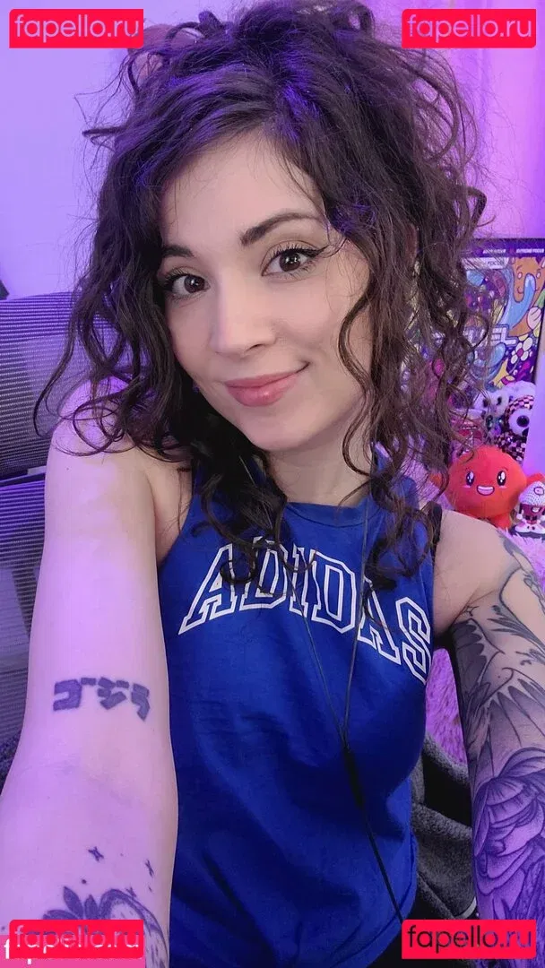 MelonieMac Onlyfans Photo Gallery 