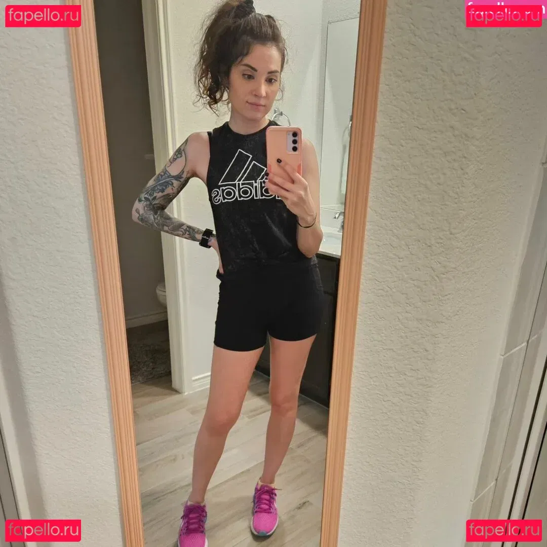 MelonieMac Onlyfans Photo Gallery 