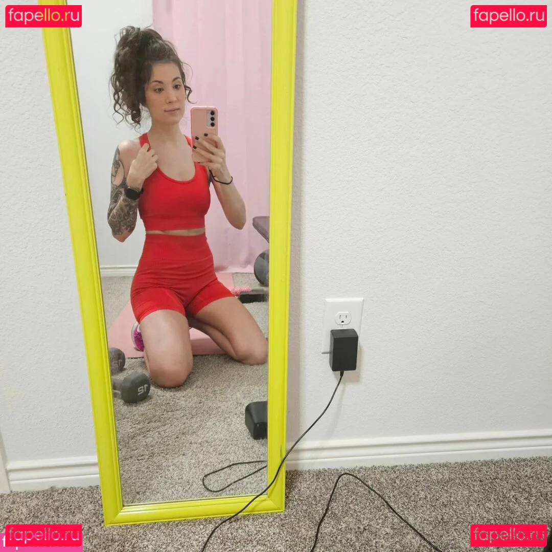 MelonieMac Onlyfans Photo Gallery 